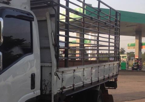 **780,000 บ.ต่อรอง ///6ล้อบรรทุก 5.0ม. ISUZU NPR-150 หน้าตึก ยูโร3 ปี53 เดิมบาง พร้อมใช้งาน **ขาย ISUZU NPR-150 หน้าตึก ยูโร3 6ล้อบรรทุก 5.0ม. สภาพเดิม บาง พร้อมใช้งาน ISUZU แบบรุ่น NPR75K5NAH MP1NPR75K9T 4HK1-150HP EURO-3 ปี53เครื่องเดิม เกียร์เดิม เครื่