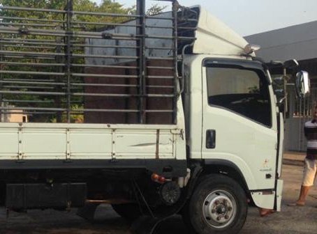 **780,000 บ.ต่อรอง ///6ล้อบรรทุก 5.0ม. ISUZU NPR-150 หน้าตึก ยูโร3 ปี53 เดิมบาง พร้อมใช้งาน **ขาย ISUZU NPR-150 หน้าตึก ยูโร3 6ล้อบรรทุก 5.0ม. สภาพเดิม บาง พร้อมใช้งาน ISUZU แบบรุ่น NPR75K5NAH MP1NPR75K9T 4HK1-150HP EURO-3 ปี53เครื่องเดิม เกียร์เดิม เครื่