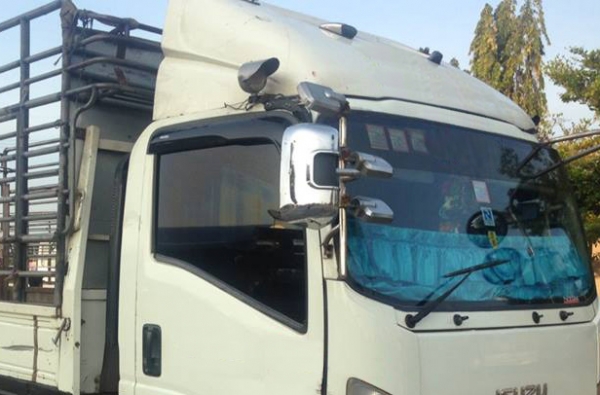 **780,000 บ.ต่อรอง ///6ล้อบรรทุก 5.0ม. ISUZU NPR-150 หน้าตึก ยูโร3 ปี53 เดิมบาง พร้อมใช้งาน **ขาย ISUZU NPR-150 หน้าตึก ยูโร3 6ล้อบรรทุก 5.0ม. สภาพเดิม บาง พร้อมใช้งาน ISUZU แบบรุ่น NPR75K5NAH MP1NPR75K9T 4HK1-150HP EURO-3 ปี53เครื่องเดิม เกียร์เดิม เครื่