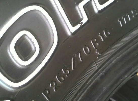 ขาย ยาง A/T 265/70/16