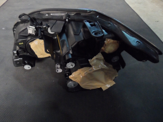 ขาย ไฟหน้า ซีนอน xenon ครบชุด TOYOTA Harrier ตัวสอง 2 โตโยต้า แฮริเออร์ อะไหล่รถยนต์ มือสอง