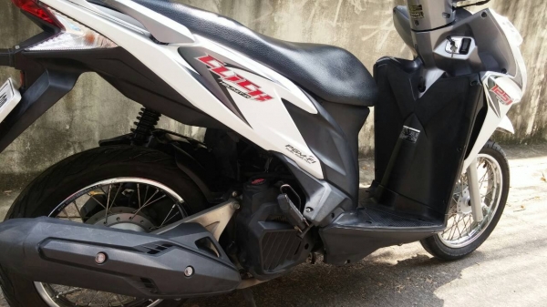 click 125i สวยใส มือเดียว