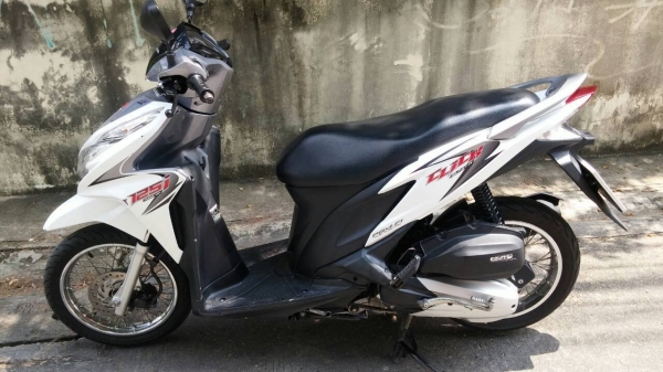 click 125i สวยใส มือเดียว