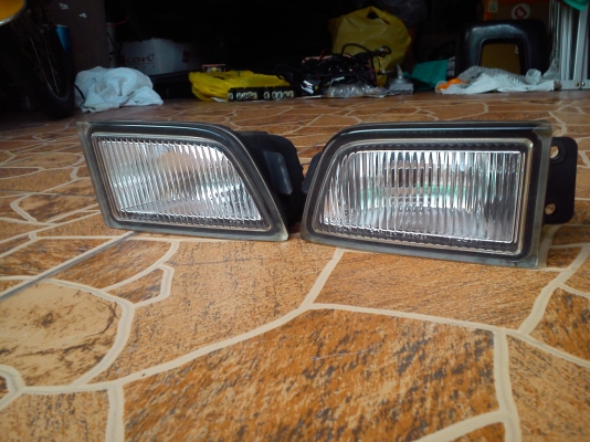 ไฟตัดหมอก NISSAN STANLEY ทรงปลายบดาบกลับด้าน