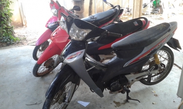 เวฟ100เหมาเท่านั้น 3 คัน เวฟ100เหมาเท่านั้น 3 คัน