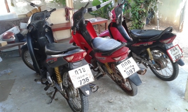 เวฟ100เหมาเท่านั้น 3 คัน เวฟ100เหมาเท่านั้น 3 คัน