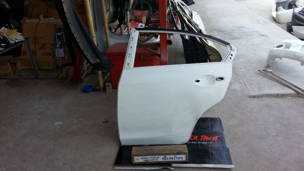 ประตูหลังซ้าย Civic FB ของแท้มือสอง