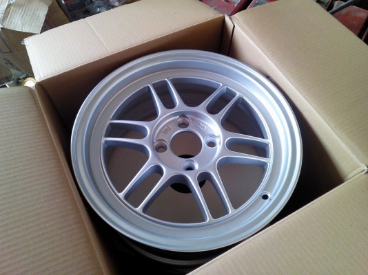 ล้อใหม่แกะกล่อง 15x7 พร้อมยางฟอเคน 12,000