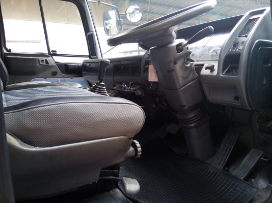 6 ล้อใหญ่  *ตู้เย็น-สแตนเลส*  HINO *สิงห์ไฮเทค* FF3H 195 แรงม้า  *ยาว 7.20 ม.*  รถสวยเดิม+สวยจริง * รถห้างแท้ * มีเล่มพร้อม *