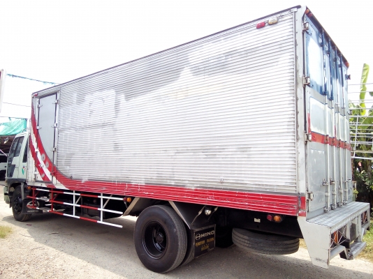 6 ล้อใหญ่  *ตู้เย็น-สแตนเลส*  HINO *สิงห์ไฮเทค* FF3H 195 แรงม้า  *ยาว 7.20 ม.*  รถสวยเดิม+สวยจริง * รถห้างแท้ * มีเล่มพร้อม *