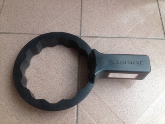 ล้อม้าเเท้ LODIO DRIVE 17กว้าง7นิ้วอ๊อฟ25ทั้ง4วงสีเดิมๆญี่ปุ่นสภาพสวยมีที่ขันฝาครบ6รู139