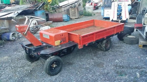 รถบรรทุกพืชผลการเกษตร  รุ่น GH220 เก่าญี่ปุ่น สภาพสวยพร้อมใช้งาน ล้อหลังเป็น 2 ล้อคู่