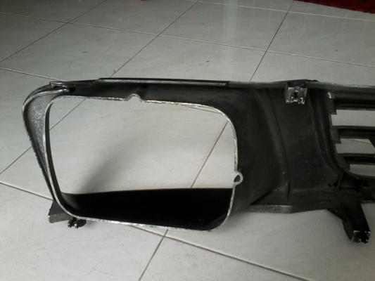 หน้ากากมิตซู สตราด้า