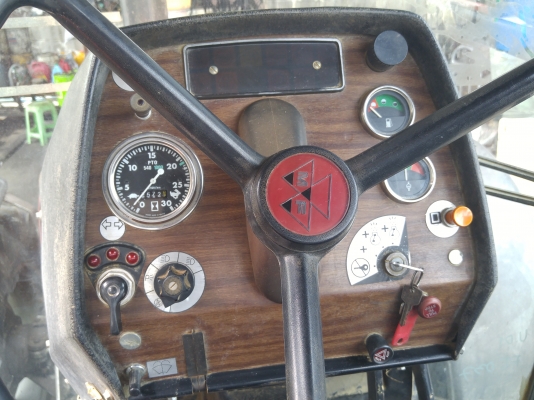 รถแทรคเตอร์ Massey Ferguson 2640