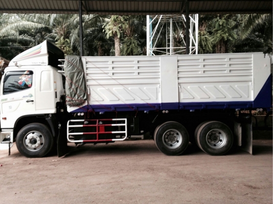 รถฮีโน่ 10 ล้อดั้ม 344 แรงม้า. ปี 56.  ( รถวิ่ง 22x,xxx กว่า กม. ) , ( ขาย แม่ , ลูก. )       สนใจติดต่อ  081 - 6079515