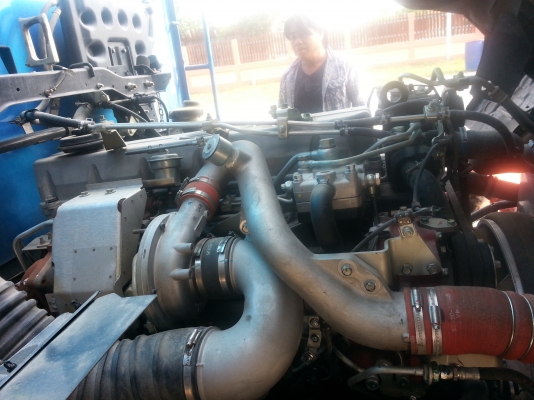 ขายHINO MEGA GY 12ล้อปี'56(มิ.ย) 380แรง เพิ่งวิ่งได้4หมื่นกว่าโล สภาพเหมือนออกห้างมือหนึ่ง จัดแนนท์ได้1.8-2ล้าน(หลุดมัดจำ) ขายHINO MEGA GY 12ล้อปี'56(มิ.ย) 380แรง เพิ่งวิ่งได้4หมื่นกว่าโล สภาพเหมือนออกห้างมือหนึ่ง จัดแนนท์ได้1.8-2ล้าน(หลุดมัดจำ)