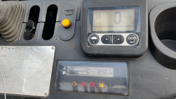 ขายด่วนรถยก TOYOTA 8FGยก1.5ตันเสาสูง3เมตรยางตันหน้าหลังรถนอกนำเข้ายังไม่เคยใช้งานในเมืองไทยเลยรุ่นใหม่สุดๆขายถูกๆๆ