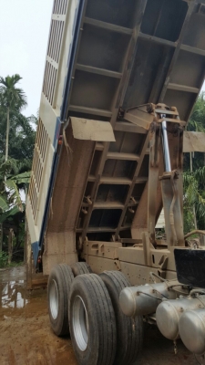 รถอีซูซุ 10 ล้อดั้ม FXZ 360 แรงม้า. ปี 54 , ( ขายแม่ , ลูก. ) , ( รถวิ่ง 11x,xxx กม. )    สนใจติดต่อ  081 - 6079515