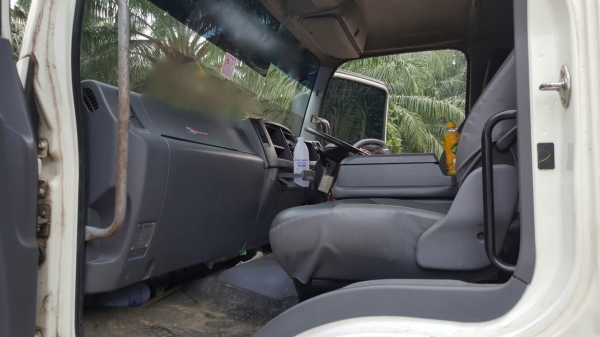 รถอีซูซุ 10 ล้อดั้ม FXZ 360 แรงม้า. ปี 54 , ( ขายแม่ , ลูก. ) , ( รถวิ่ง 11x,xxx กม. )    สนใจติดต่อ  081 - 6079515