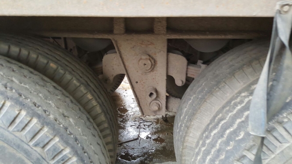 รถอีซูซุ 10 ล้อดั้ม FXZ 360 แรงม้า. ปี 54 , ( ขายแม่ , ลูก. ) , ( รถวิ่ง 11x,xxx กม. )    สนใจติดต่อ  081 - 6079515