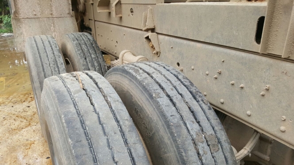 รถอีซูซุ 10 ล้อดั้ม FXZ 360 แรงม้า. ปี 54 , ( ขายแม่ , ลูก. ) , ( รถวิ่ง 11x,xxx กม. )    สนใจติดต่อ  081 - 6079515