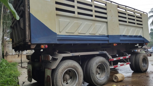 รถอีซูซุ 10 ล้อดั้ม FXZ 360 แรงม้า. ปี 54 , ( ขายแม่ , ลูก. ) , ( รถวิ่ง 11x,xxx กม. )    สนใจติดต่อ  081 - 6079515