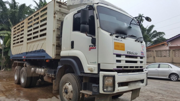 รถอีซูซุ 10 ล้อดั้ม FXZ 360 แรงม้า. ปี 54 , ( ขายแม่ , ลูก. ) , ( รถวิ่ง 11x,xxx กม. )    สนใจติดต่อ  081 - 6079515