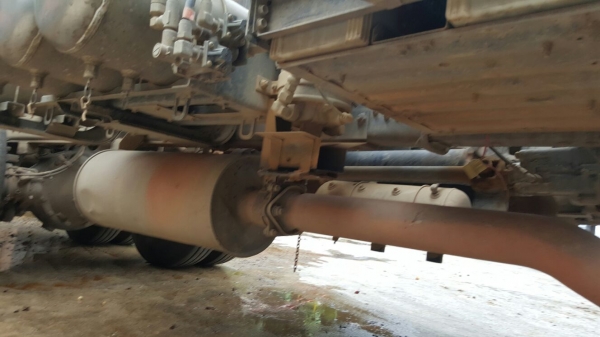 รถอีซูซุ 10 ล้อดั้ม FXZ 360 แรงม้า. ปี 54 , ( ขายแม่ , ลูก. ) , ( รถวิ่ง 11x,xxx กม. )    สนใจติดต่อ  081 - 6079515