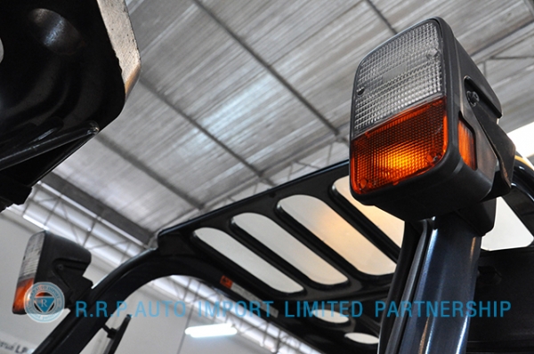 ขายรถโฟล์คลิฟท์มือสอง TOYOTA รุ่น7FG40 ราคา485,000 บาท นำเข้าจากประเทศญี่ปุ่น 100\% ไม่เคยใช้งานในไทย