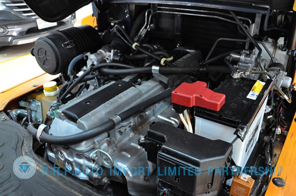 ขายรถโฟล์คลิฟท์มือสอง TOYOTA รุ่น7FG40 ราคา485,000 บาท นำเข้าจากประเทศญี่ปุ่น 100\% ไม่เคยใช้งานในไทย