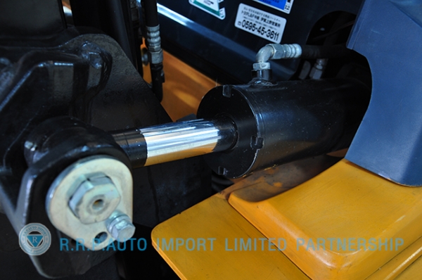 ขายรถโฟล์คลิฟท์มือสอง TOYOTA รุ่น7FG40 ราคา485,000 บาท นำเข้าจากประเทศญี่ปุ่น 100\% ไม่เคยใช้งานในไทย