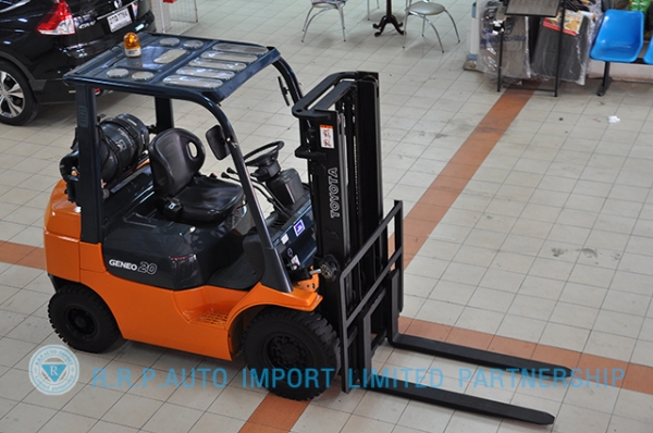 ขายรถโฟล์คลิฟท์มือสอง TOYOTA รุ่น 7FG20 ราคา xxx,xxx บาท นำเข้าจากประเทศญี่ปุ่น 100\% ไม่เคยใช้งานในไทย