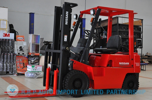 ขายรถโฟล์คลิฟท์มือสอง NISSAN  รุ่น NJ01 ราคา 145,000 บาท นำเข้าจากประเทศญี่ปุ่น 100\% ไม่เคยใช้งานในไทย