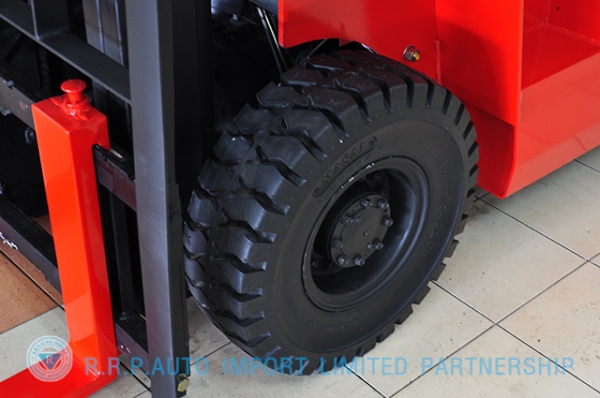 ขายรถโฟล์คลิฟท์มือสอง NISSAN  รุ่น NJ01 ราคา 145,000 บาท นำเข้าจากประเทศญี่ปุ่น 100\% ไม่เคยใช้งานในไทย