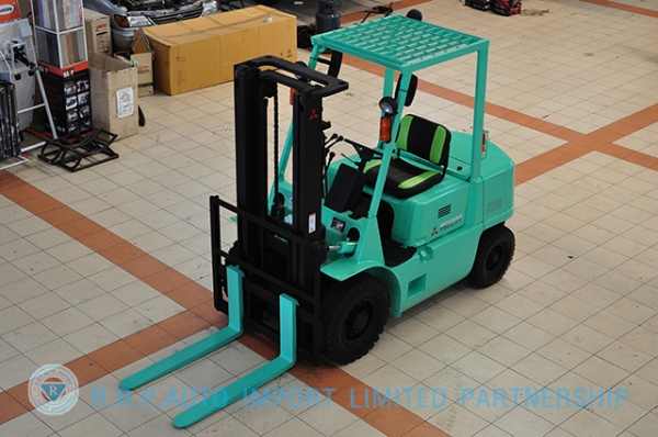 ขายรถโฟล์คลิฟท์มือสอง MITSUBISHI รุ่น FG25 ราคา 215,000 บาท นำเข้าจากประเทศญี่ปุ่น 100\% ไม่เคยใช้งานในประเทศไทย