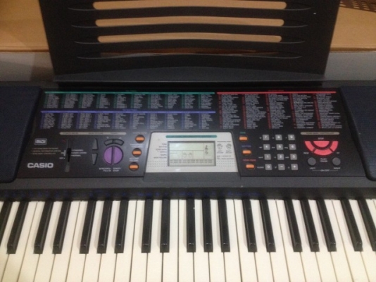 คียบอร์ด CASIO CTK 501 ของมาจากญี่ปุ่นสภาพสวยๆใหม่ๆมีกล่องมาครบ