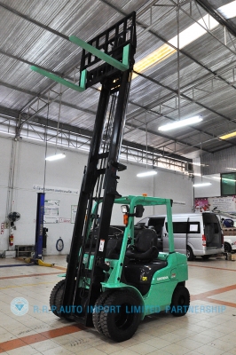 ขายรถโฟล์คลิฟท์มือสอง MITSUBISHI  รุ่น KFD25T  ราคา 425,000 บาท นำเข้าจากประเทศญี่ปุ่น 100\% ไม่เคยใช้งานในประเทศไทย