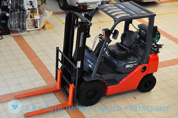 ขายรถโฟล์คลิฟท์มือสอง TOYOTA รุ่น 8FG20 ราคา xxx,xxx บาท นำเข้าจากประเทศญี่ปุ่น 100\% ไม่เคยใช้งานในไทย