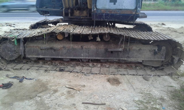 ขายแม็คโค  KOMATSUรุ่น3  pc200