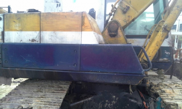 ขายแม็คโค  KOMATSUรุ่น3  pc200