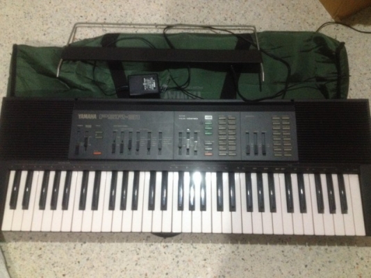 คีย์บอร์ด YAMAHA PSR 31 ของมาจากญี่ปุ่นสภาพสวยยังใหม่มีกระเป๋าใส่ครบ