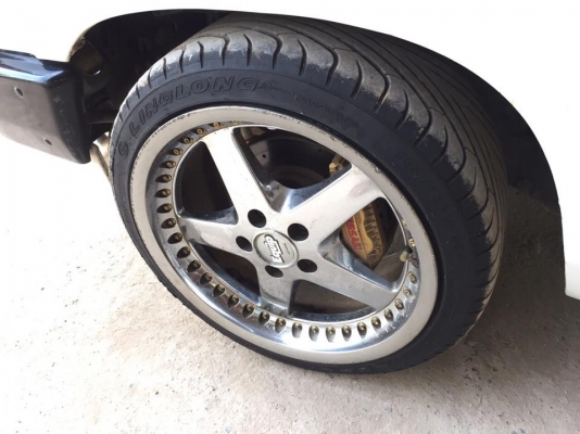 NISSAN - BIG M หัวเดียว เครื่อง1Jเทอโบ เกียรออโต้ . โบอ๊อบHKS เล็กกูเรดซ๊าดแท้ เกวัด HKS4ตัวแท้ วัดรอบเดฟรี่  เบาะบายกรังแขงล้อวีคิวบ ขอบ18/9.5 /10.5 สนใจติดต่อ 089-0854790