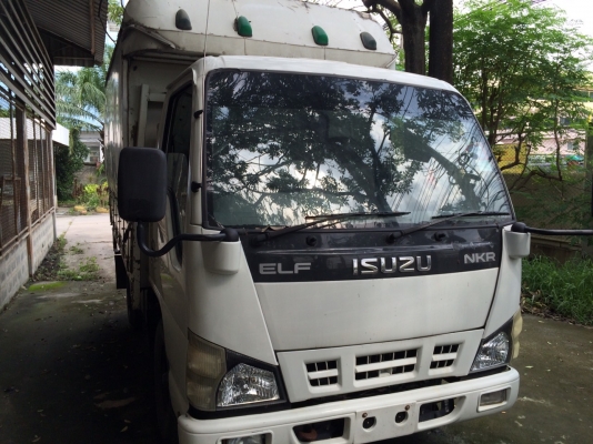 ขาย4ล้ออีซูซุnkrรถออกห้างแท้ๆสภาพดีๆพร้อมใช้แอร์เย็นฉ่ำจดทะเบียนปี2548ราคา350000บาท
