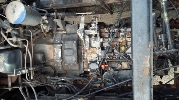 ขายสิบล้อสองเพลา ดั๊ม 320 อีซูซุเดก้า สนใจ 081 7368589