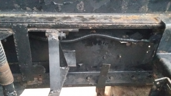 ขายสิบล้อสองเพลา ดั๊ม 320 อีซูซุเดก้า สนใจ 081 7368589