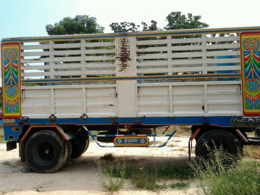 ขายรถสิบล้อเมก้า 260 เม่ลูกไม่ดั้ม ขายรถสิบล้อเมก้า 260 เม่ลูกไม่ดั้ม