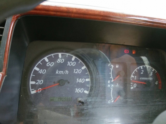 หกล้อ อีซูซุ NQR175ปี50 แอร์ พ.เวอร์ กะบะเหล็กยาว 5.50ม สภาพบางเดิมสวยพร้อมใช้ ทะเบียนพร้อมโอน