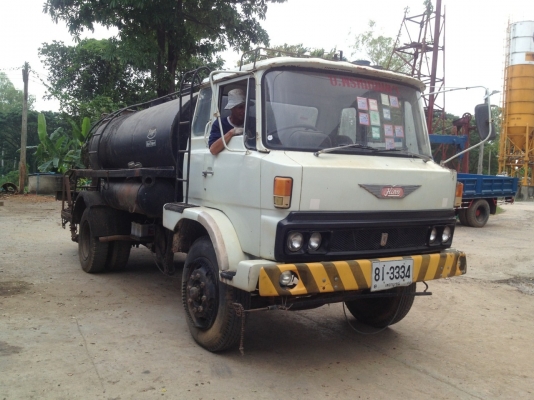 ขายรถ 6 ล้อ สเปร์ยาง  เล่มทะเบียนพร้อมโอน (แถมไม้กวาด+โรยหิน รวม3 รายการ