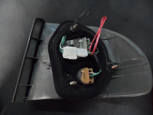 ขาย ไฟท้าย TOYOTA Corolla HI-TORQUE โตโยต้า โคโรล่า ไฮทอล์ค อะไหล่รถยนต์ มือสอง