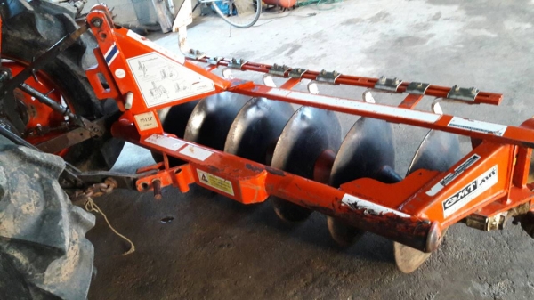 รถคูโบต้าL3608อุปกรณ์ครบปี56เหมือนรถใหม่1100ชมสวยมากครับหาอยู่ไม่ผิดหวัง 345000